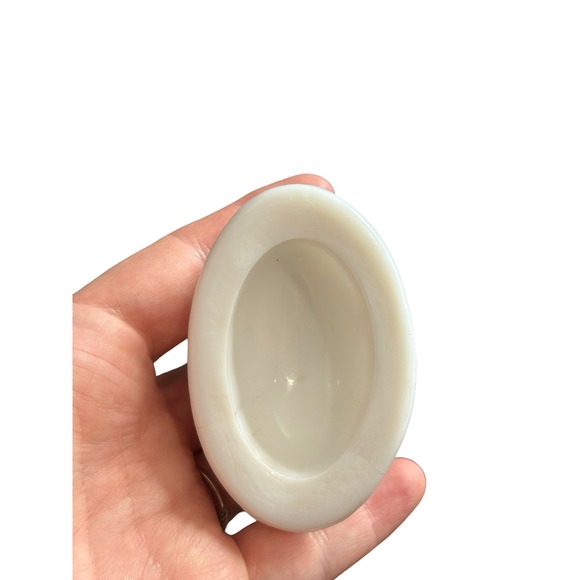 Vintage Small Westmoreland Milk Glass Hen on Nest - Picture 6 of 10